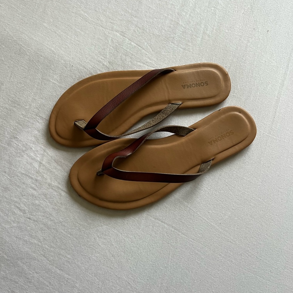 Women’s sandals